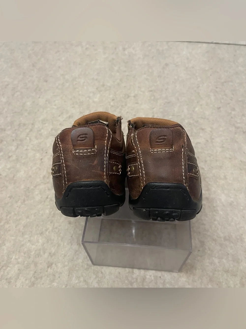 Skechers Brown Leather Slip On Comfort Loafers Men’s size 10